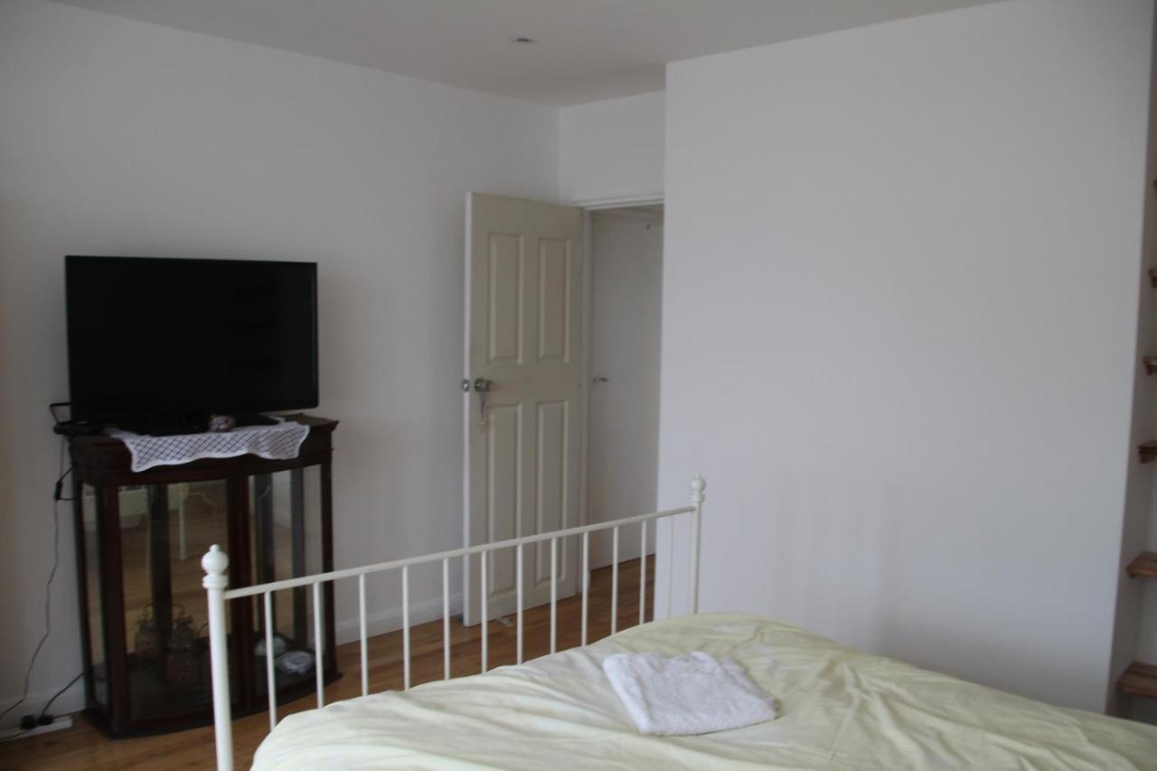Edgware Beautiful Double Bedroom מראה חיצוני תמונה